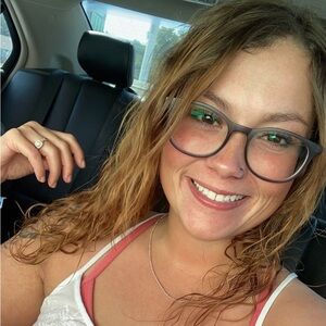 Meet your Posher, Taryn